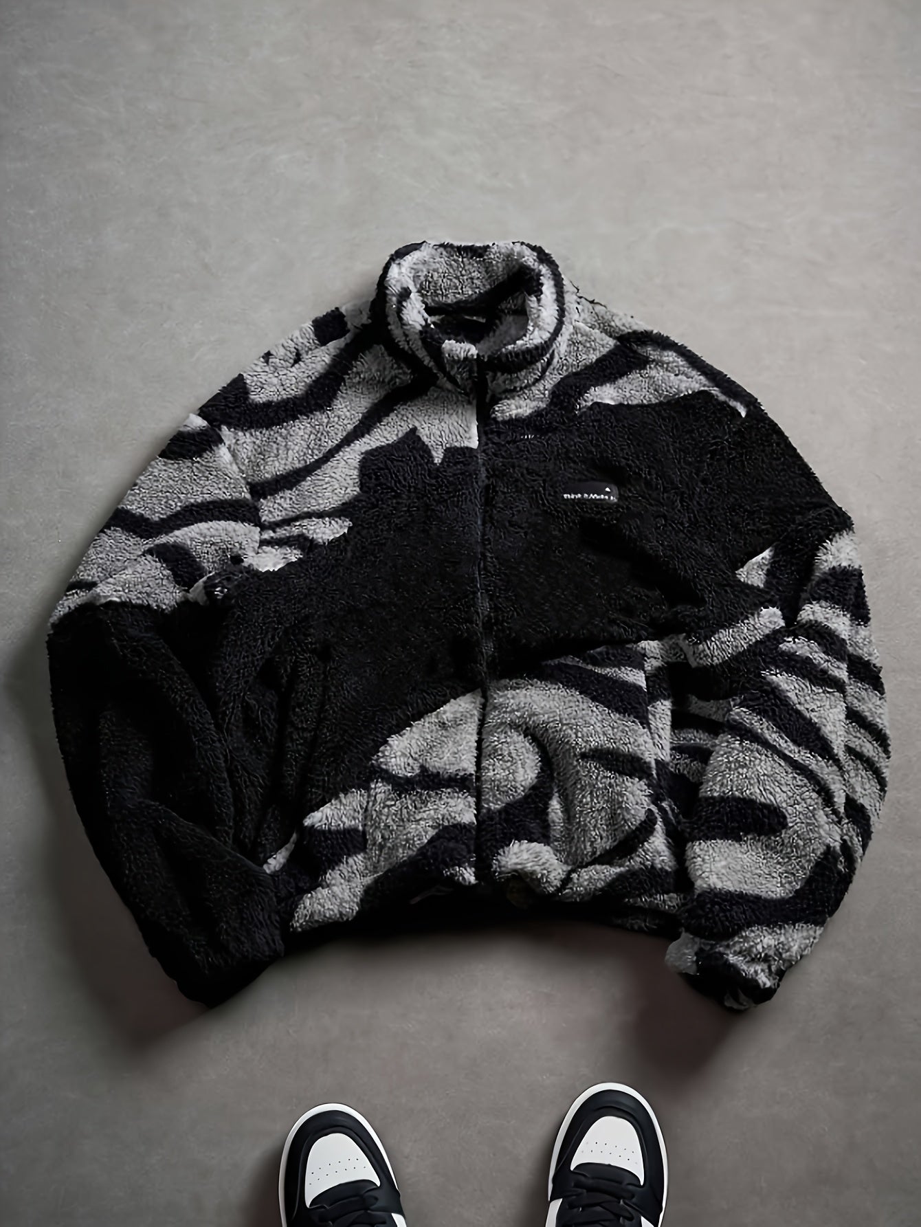 Christmas Gifts for Men Include a Trendy Black Plush Jacket with a Zip-Up Collar And Double Pockets, Featuring a Striking Zebra Pattern. The Fabric Is Thick, Warm, Soft, And Comfortable, Perfect for Everyday Outings, Commutin