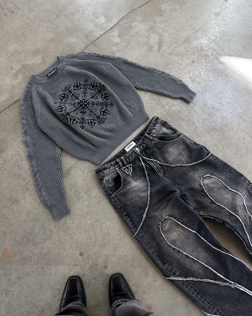 Y2k Retro Gothic Streetwear Raw Edge Embroidery Patchwork Baggy Jeans Men Fashion Hip Hop High Waist Denim Pants Ripped Jeans